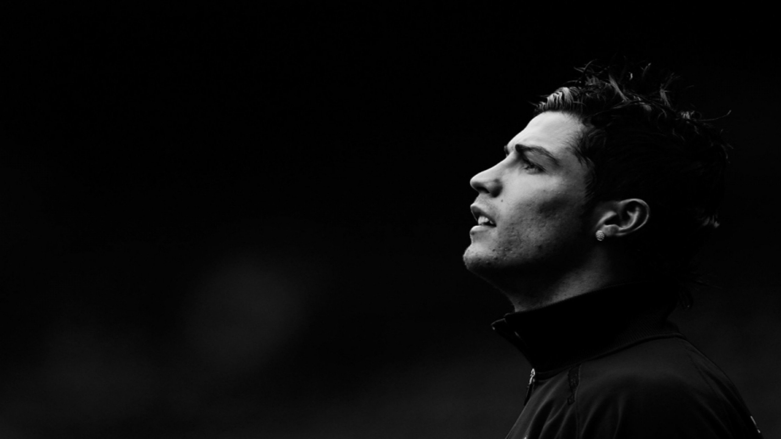 金年会欧洲杯-NBA跨界炸裂！波特兰开拓者全队空降瓦伦西亚体检，本菲卡深夜官宣在即？